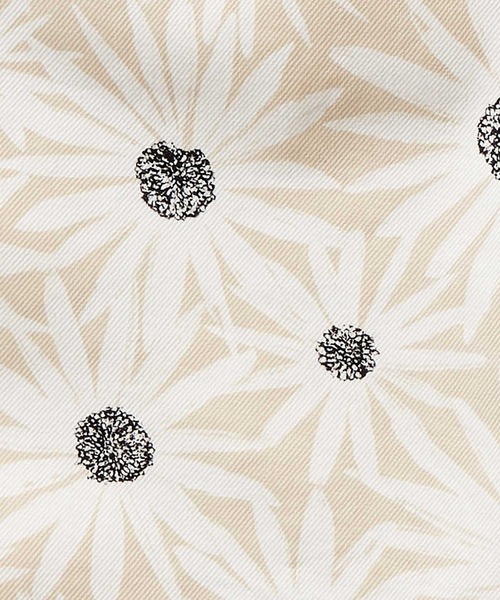 BENETTON (UNITED COLORS OF BENETTON)（ベネトンユナイテッドカラーズオブベネトン）の「総柄プリント5ポケットハイウエストワイドデニムパンツ（デニムパンツ・レディース・アイボリー/ラベンダー/ネイビー・25inch/26inch/27inch/28inch/29inch）」の13枚目の写真