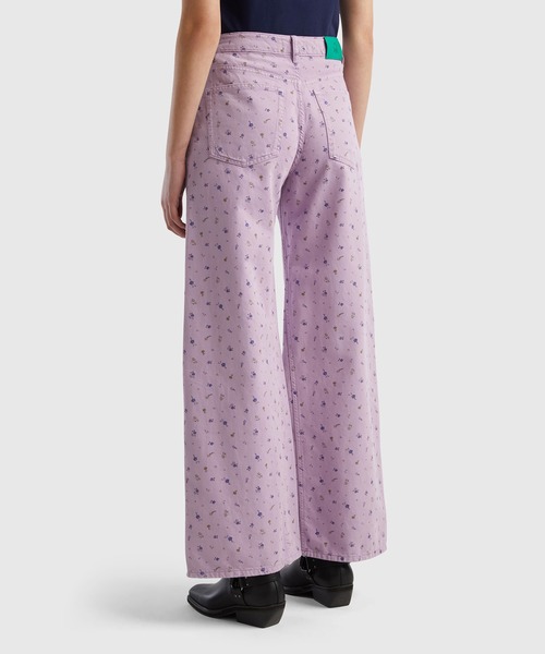 BENETTON (UNITED COLORS OF BENETTON)（ベネトンユナイテッドカラーズオブベネトン）の「総柄プリント5ポケットハイウエストワイドデニムパンツ（デニムパンツ・レディース・アイボリー/ラベンダー/ネイビー・25inch/26inch/27inch/28inch/29inch）」の16枚目の写真