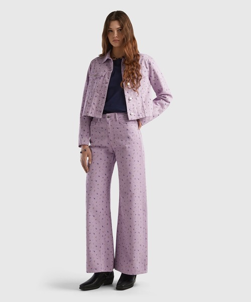 BENETTON (UNITED COLORS OF BENETTON)（ベネトンユナイテッドカラーズオブベネトン）の「総柄プリント5ポケットハイウエストワイドデニムパンツ（デニムパンツ・レディース・アイボリー/ラベンダー/ネイビー・25inch/26inch/27inch/28inch/29inch）」の7枚目の写真