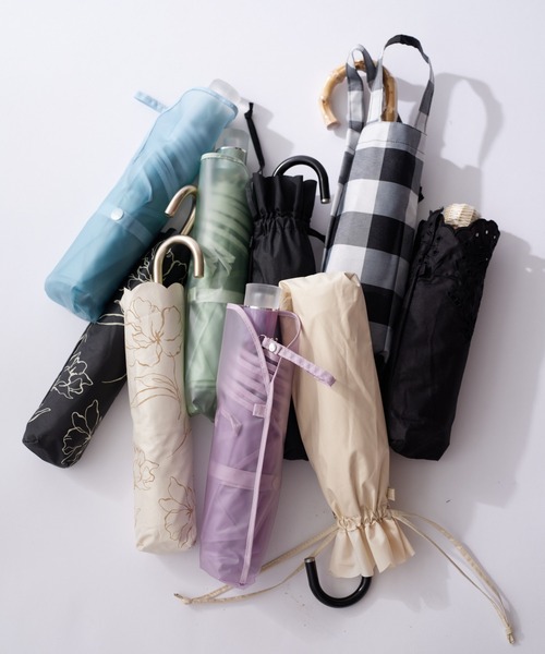 one after another NICE CLAUP（ワンアフターアナザーナイスクラップ）の「ラインフラワー晴雨兼用折りたたみ傘【WEB限定アイテム】（折りたたみ傘・レディース・アイボリー/ブラック・FREE）」の5枚目の写真