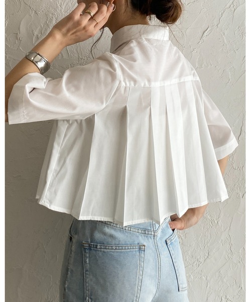 She's Closet(シーズクローゼット)の「タックプリーツショート丈半袖クロップドシャツブラウス(シャツ/ブラウス・レディース・グレー/ブラック/ホワイト/ブルー・FREE)」の10枚目の写真