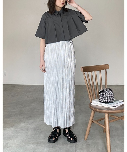 She's Closet(シーズクローゼット)の「タックプリーツショート丈半袖クロップドシャツブラウス(シャツ/ブラウス・レディース・グレー/ブラック/ホワイト/ブルー・FREE)」の18枚目の写真