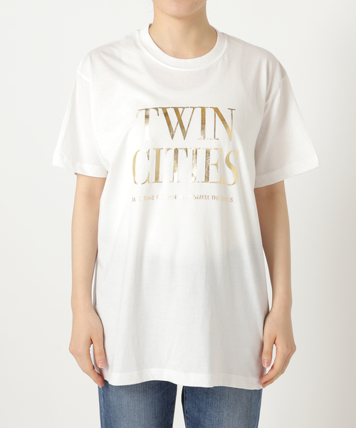 Spick & Span（スピックアンドスパン）の「≪一部店舗+WEB限定追加≫箔ロゴプリントTシャツ（Tシャツ/カットソー・レディース・ゴールド/シルバー・FREE）」の18枚目の写真