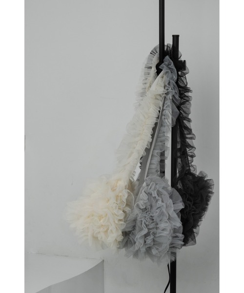 lawgy（ラウジー）の「tulle frill shoulder bag / チュールフリルショルダーバッグ（ショルダーバッグ・レディース・ホワイト/ライトグレー/ブラック・FREE）」の5枚目の写真