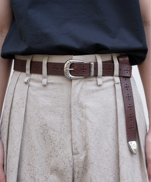 Iroquois（イロコイ）の「WESTERN*MEDALLION LONG BELT  ウエスタン×メダリオンロングベルト（ベルト・メンズ・ブラック/ダークブラウン/ベージュ/ブラック系その他・FREE）」の3枚目の写真