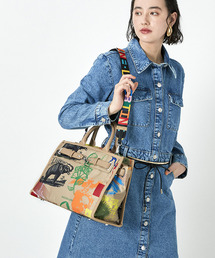 LeSportsac（レスポートサック）の「LG JOHNNY GO LIGHTLY LLシルクスクリーンジョニー（ショルダーバッグ・メンズ）」