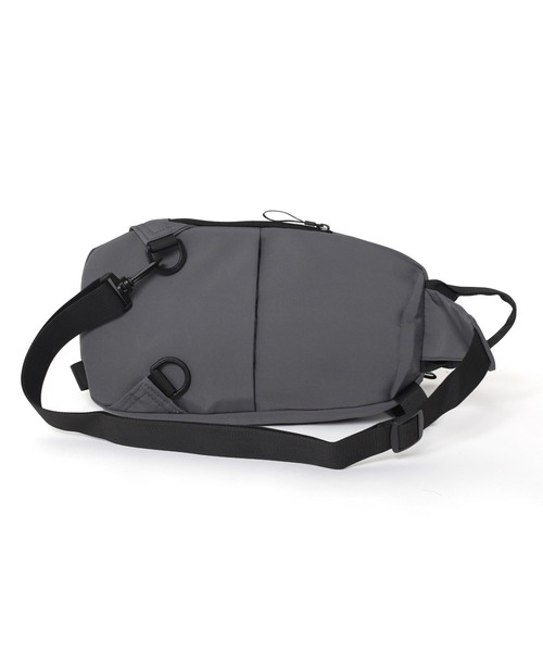 GLAZOS（グラソス）の「マルチポケットロゴボディバッグ（バックパック/リュック・キッズ・ブラック/ブルー・フリー）」の3枚目の写真