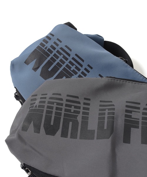 GLAZOS（グラソス）の「マルチポケットロゴボディバッグ（バックパック/リュック・キッズ・ブラック/ブルー・フリー）」の13枚目の写真