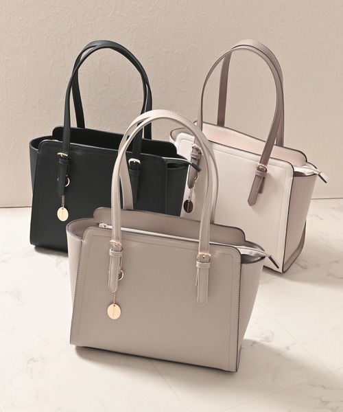 Honeys（ハニーズ）の「ベルトハンドルＡ４トートバッグ（トートバッグ・レディース・ホワイト系その他/ブラック/グレイッシュベージュ/ベージュ系その他2/ブラウン・FREE）」の21枚目の写真