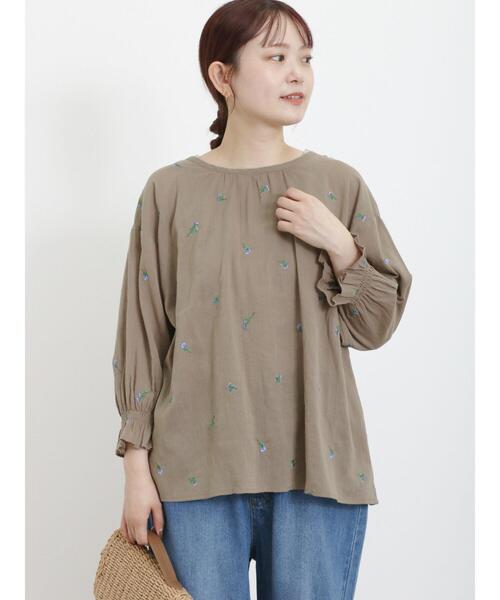 Samansa Mos2（サマンサ モスモス）の「小花刺繍2WAYブラウス（シャツ/ブラウス・レディース・ブラック/モカ/オフホワイト・F）」の5枚目の写真