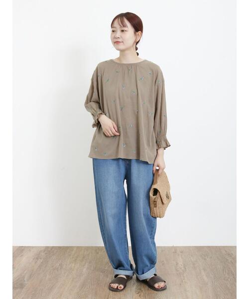 Samansa Mos2（サマンサ モスモス）の「小花刺繍2WAYブラウス（シャツ/ブラウス・レディース・ブラック/モカ/オフホワイト・F）」の7枚目の写真