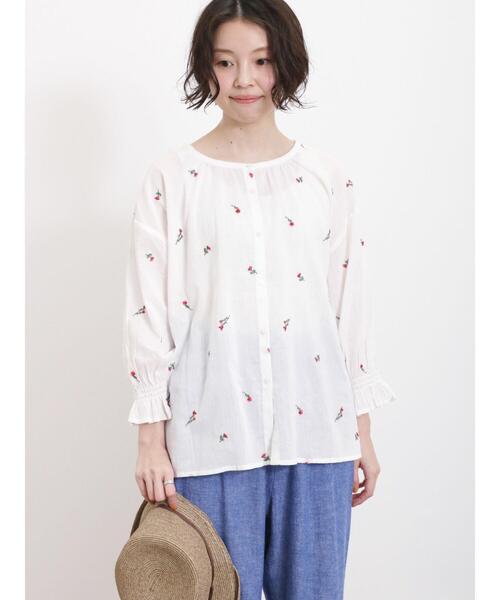 Samansa Mos2（サマンサ モスモス）の「小花刺繍2WAYブラウス（シャツ/ブラウス・レディース・ブラック/モカ/オフホワイト・F）」の17枚目の写真