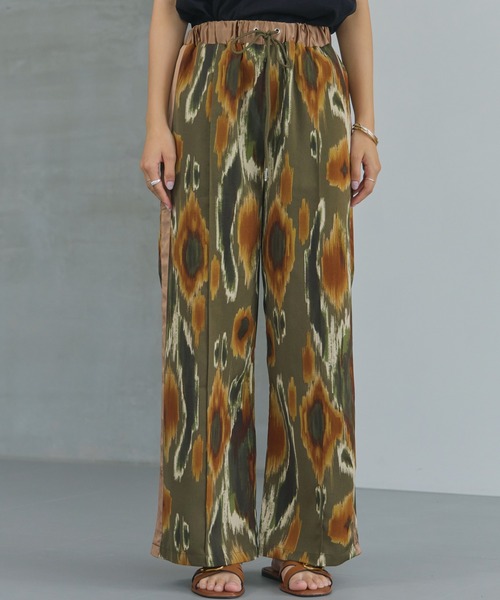 LAVEANGE（ラビアンジェ）の「【洗える】ぼかしプリントサイドラインパンツ（その他パンツ・レディース・ブルー/カーキ・M/LL/3L/4L/5L）」の14枚目の写真