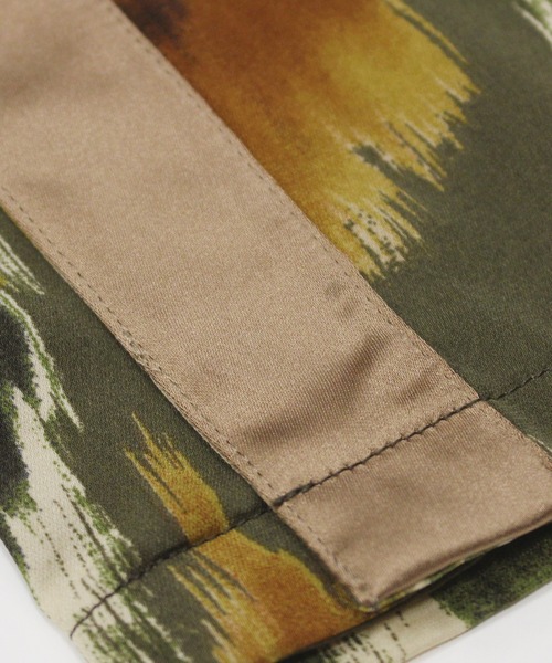 LAVEANGE（ラビアンジェ）の「【洗える】ぼかしプリントサイドラインパンツ（その他パンツ・レディース・ブルー/カーキ・M/LL/3L/4L/5L）」の18枚目の写真