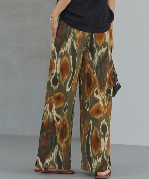 LAVEANGE（ラビアンジェ）の「【洗える】ぼかしプリントサイドラインパンツ（その他パンツ・レディース・ブルー/カーキ・M/LL/3L/4L/5L）」の6枚目の写真