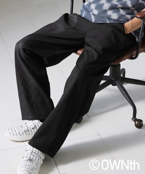 OWNth(オンス)の「ウェーブ切り替えパンツ(その他パンツ・レディース・ベージュ/ブラック・R/P)」の2枚目の写真