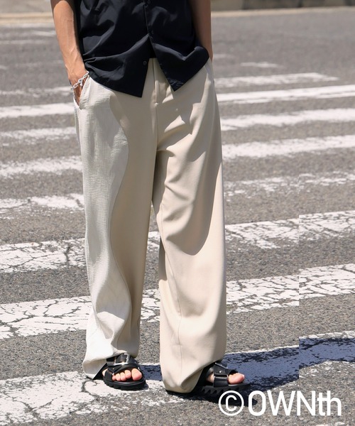 OWNth(オンス)の「ウェーブ切り替えパンツ(その他パンツ・レディース・ベージュ/ブラック・R/P)」の4枚目の写真