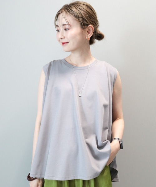AMERICAN HOLIC(アメリカンホリック)の「接触冷感バックフレアノースリーブプルオーバー(Tシャツ/カットソー・レディース・グレー/オフホワイト/ブラック・M/L)」の4枚目の写真