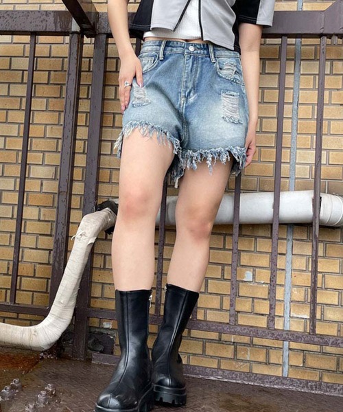 GORGE(ゴージ)の「《ヴィンテージダメージ×フリンジ裾》レディース デニムショートパンツ ハイウエスト 春夏秋(デニムパンツ・レディース・ブルー/グレー・S/M)」の4枚目の写真