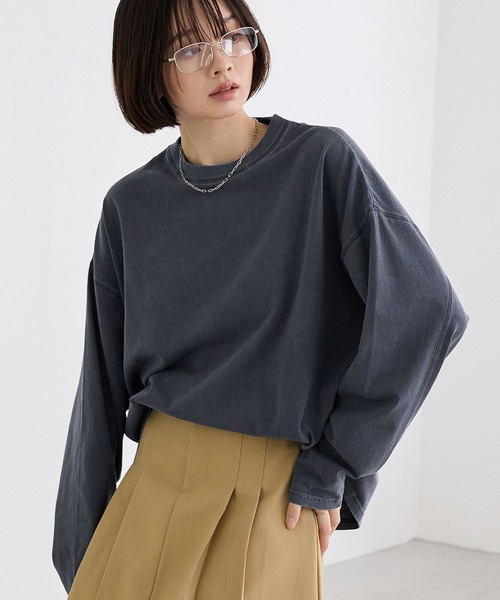 MONO-MART(モノマート)の「ピグメントアウトシームビッグTシャツ(Tシャツ/カットソー・レディース・ダークブラウン/ブラック/ブルー/ピンク/オフホワイト/グレー/ネイビー・L/M)」の11枚目の写真