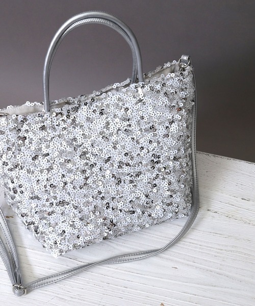 COOCO(クーコ)の「スパンコール2WAYトートバッグ(トートバッグ・レディース・シルバー/ホワイト/ネイビー/ブラック/ピンクベージュ・FREE)」の2枚目の写真