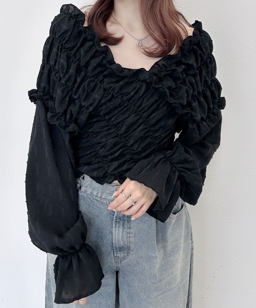Heather（ヘザー）の「オフショルシャーリングブラウス　139040（シャツ/ブラウス・レディース・ベージュ/ホワイト/ブラック・FREE）」の2枚目の写真