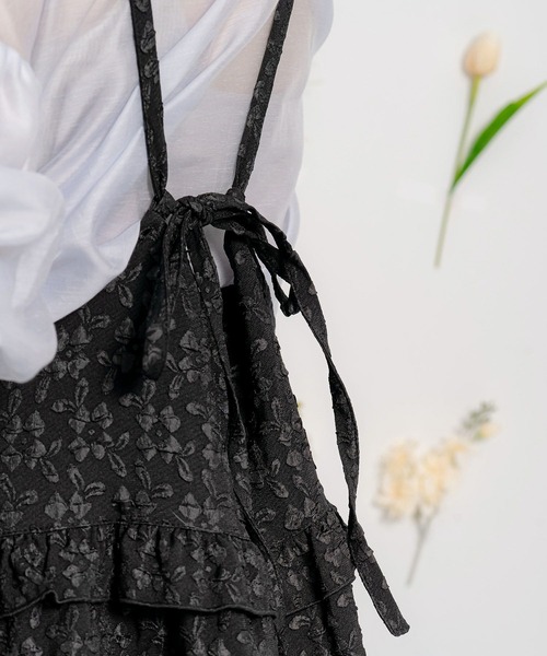 miolite(ミオライト)の「花柄 フリル ティアード キャミ ワンピース miolite(ワンピース・レディース・ブラック・M)」の4枚目の写真