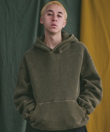 Universal Style Wear ピグメント "HUTON" フーディー