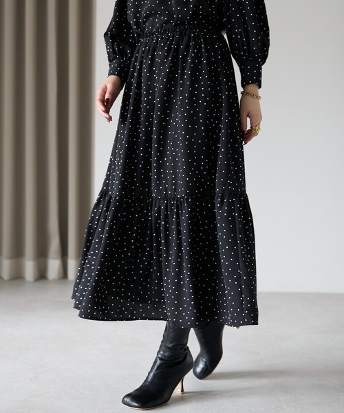 PREFERIR（プレフェリール）の「ドットプリント ティアード スカート（スカート・レディース・ベージュ/ブラック・SMALL/MEDIUM/LARGE）」の17枚目の写真