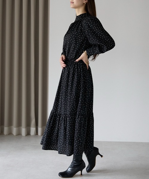 PREFERIR（プレフェリール）の「ドットプリント ティアード スカート（スカート・レディース・ベージュ/ブラック・SMALL/MEDIUM/LARGE）」の4枚目の写真