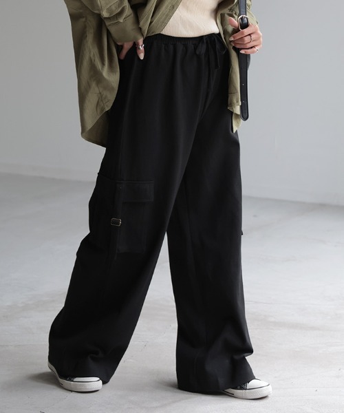 HUG.U（ハグユー）の「脚長ワイドカーゴパンツ（カーゴパンツ・レディース・ブラウン/オリーブ/ブラック/ダークグレー/ホワイト/ライトグレー・FREE）」の14枚目の写真