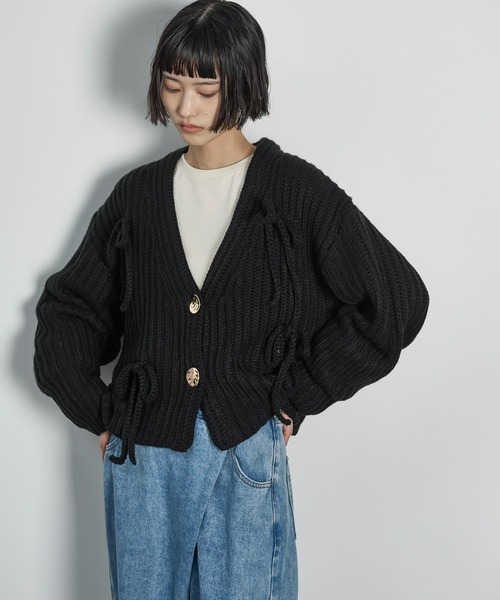 THE YOn(ザヨン)の「リボンモチーフニットカーディガン(カーディガン/ボレロ・レディース・ブラック/グレイッシュベージュ/グレー・FREE)」の20枚目の写真