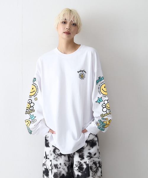 SMILEY FACE（スマイリーフェイス）の「【SMILEY FACE/スマイリーフェイス】袖プリントオーバーサイズロンT（Tシャツ/カットソー・メンズ・ブラック/クリアブルー/ホワイト/グリーン・LARGE/MEDIUM/X-LARGE）」の7枚目の写真