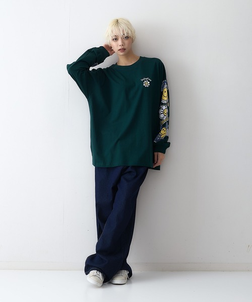 SMILEY FACE（スマイリーフェイス）の「【SMILEY FACE/スマイリーフェイス】袖プリントオーバーサイズロンT（Tシャツ/カットソー・メンズ・ブラック/クリアブルー/ホワイト/グリーン・LARGE/MEDIUM/X-LARGE）」の15枚目の写真