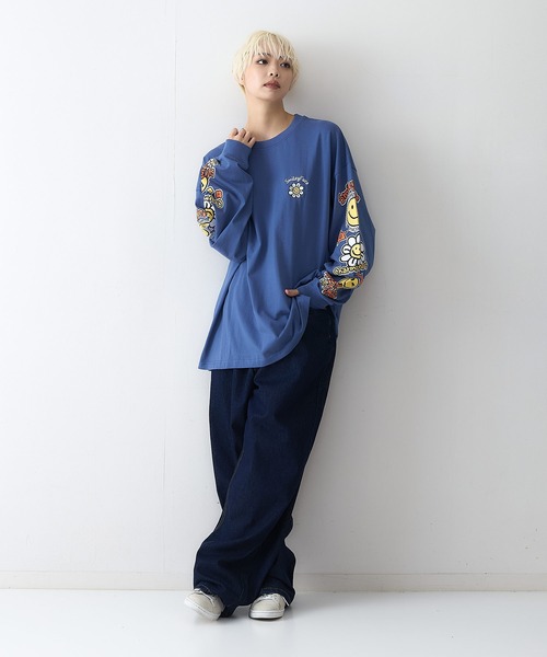 SMILEY FACE(スマイリーフェイス)の「【SMILEY FACE/スマイリーフェイス】袖プリントオーバーサイズロンT(Tシャツ/カットソー・メンズ・ブラック/クリアブルー/ホワイト/グリーン・LARGE/MEDIUM/X-LARGE)」の18枚目の写真