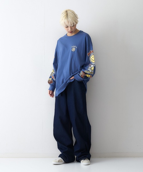 SMILEY FACE(スマイリーフェイス)の「【SMILEY FACE/スマイリーフェイス】袖プリントオーバーサイズロンT(Tシャツ/カットソー・メンズ・ブラック/クリアブルー/ホワイト/グリーン・LARGE/MEDIUM/X-LARGE)」の19枚目の写真