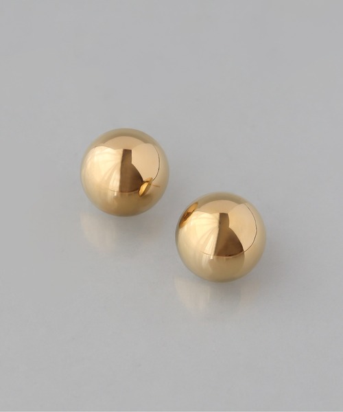 ieLS(イエルズ)の「金属アレルギー対応「ieLS」ステンレス ハーフボールピアス(ピアス(両耳用)・レディース・ゴールド・ONE SIZE)」の2枚目の写真