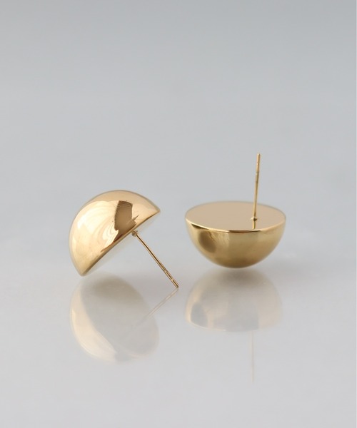 ieLS(イエルズ)の「金属アレルギー対応「ieLS」ステンレス ハーフボールピアス(ピアス(両耳用)・レディース・ゴールド・ONE SIZE)」の3枚目の写真