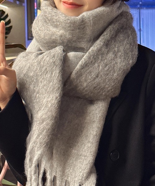 mebole（メボレ）の「バイカラーマフラー（マフラー）」 - WEAR