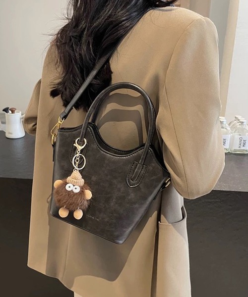 shopnikoniko(ショップニコニコ)の「2way PUレザーミニボストンバッグ バケツ型 ショルダーバッグ(ショルダーバッグ・レディース・ホワイト/ブラック/ブラウン・フリー)」の5枚目の写真