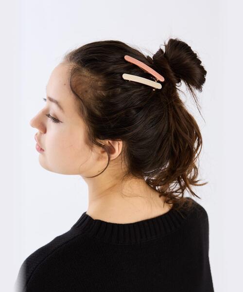 To b. by agnes b.（トゥービーバイアニエスベー）の「ロゴ ヘアバレッタ（その他ヘアアクセサリー・レディース・ピンク・FREE）」の4枚目の写真