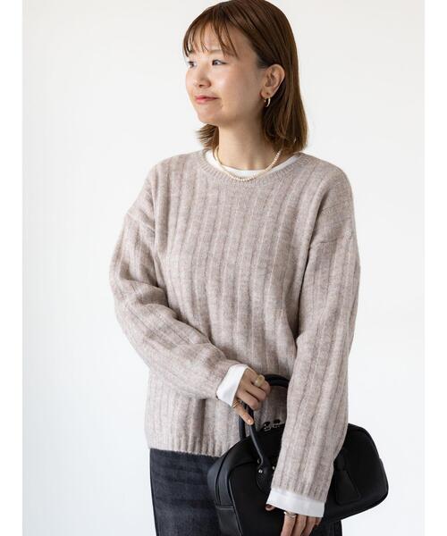 Lugnoncure（ルノンキュール）の「ふわふわワイドリブニット（ニット/セーター・レディース・ベージュ/グレー/チャコールグレー/レッド・F）」の5枚目の写真