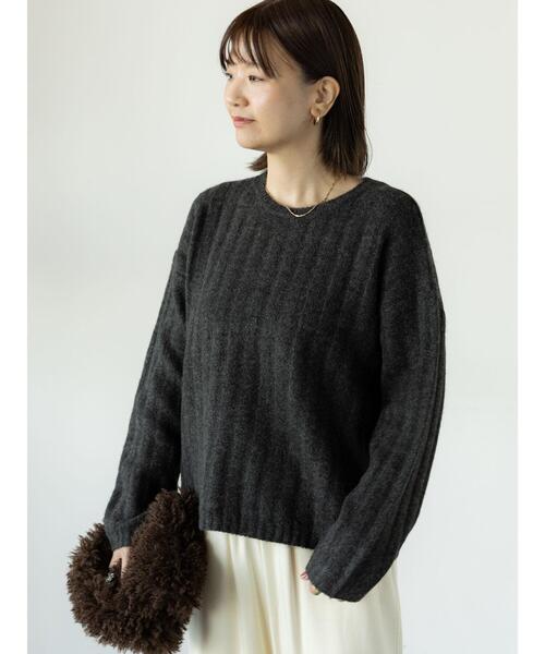 Lugnoncure（ルノンキュール）の「ふわふわワイドリブニット（ニット/セーター・レディース・ベージュ/グレー/チャコールグレー/レッド・F）」の8枚目の写真