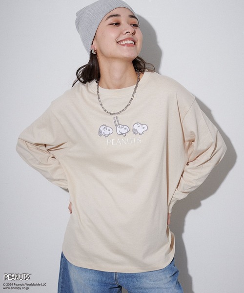 PEANUTS(ピーナッツ)の「【PEANUTS/ピーナッツ】スヌーピー/SNOOPY フロント刺繍デザインロンT(Tシャツ/カットソー・レディース・ベージュ/ネイビー/グリーン/チャコールグレー/グレー/ピンク/杢グレー/オフホワイト・M/L/LL/3L)」の5枚目の写真