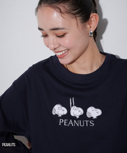 PEANUTS(ピーナッツ)の「【PEANUTS/ピーナッツ】スヌーピー/SNOOPY フロント刺繍デザインロンT(Tシャツ/カットソー・レディース・ベージュ/ネイビー/グリーン/チャコールグレー/グレー/ピンク/杢グレー/オフホワイト・M/L/LL/3L)」の7枚目の写真
