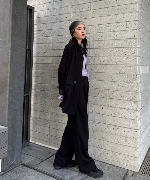 Ameri（アメリ）の「POLISHED STRAIGHT PANTS（スラックス・レディース・カーキ/ブラック/オフホワイト・SMALL/MEDIUM）」の8枚目の写真