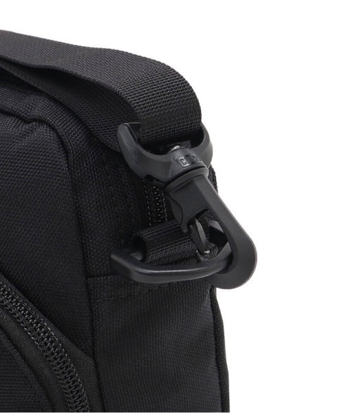 CHUMS（チャムス）の「【CHUMS/チャムス】 Recycle Shoulder Pouch（ショルダーバッグ・レディース・ブラック/グレイッシュベージュ/ピンク/その他1/ネイビー/その他4/その他2/その他3/ブルー系その他/その他5/その他7/その他6・FREE）」の21枚目の写真