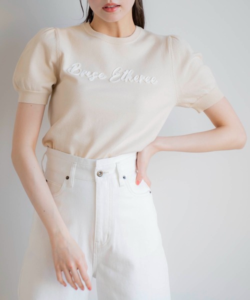 NOELA(ノエラ)の「レタリング刺繍ニット(ニット/セーター・レディース・ホワイト/チャコールグレー/ピンク・フリー)」の1枚目の写真