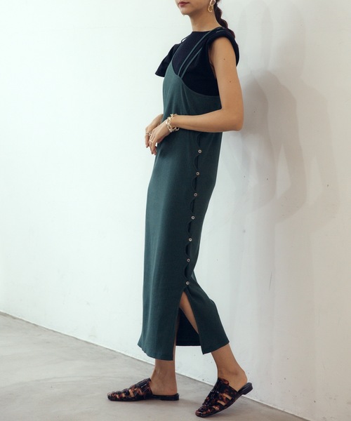 CIEL'AIR（シエルエアー）の「Camisole Dress + Short Sleeve Pullover（ワンピース・レディース・ブラック/グリーン・FREE）」の4枚目の写真