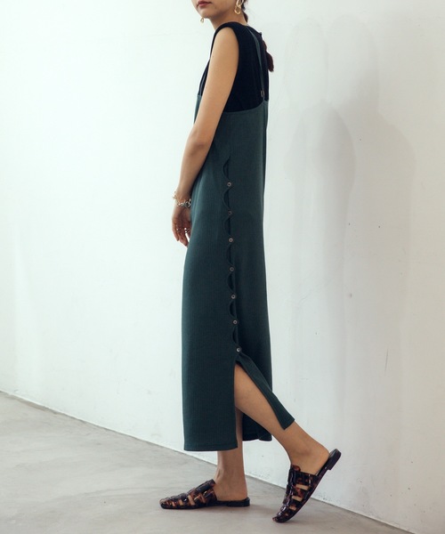 CIEL'AIR（シエルエアー）の「Camisole Dress + Short Sleeve Pullover（ワンピース・レディース・ブラック/グリーン・FREE）」の6枚目の写真